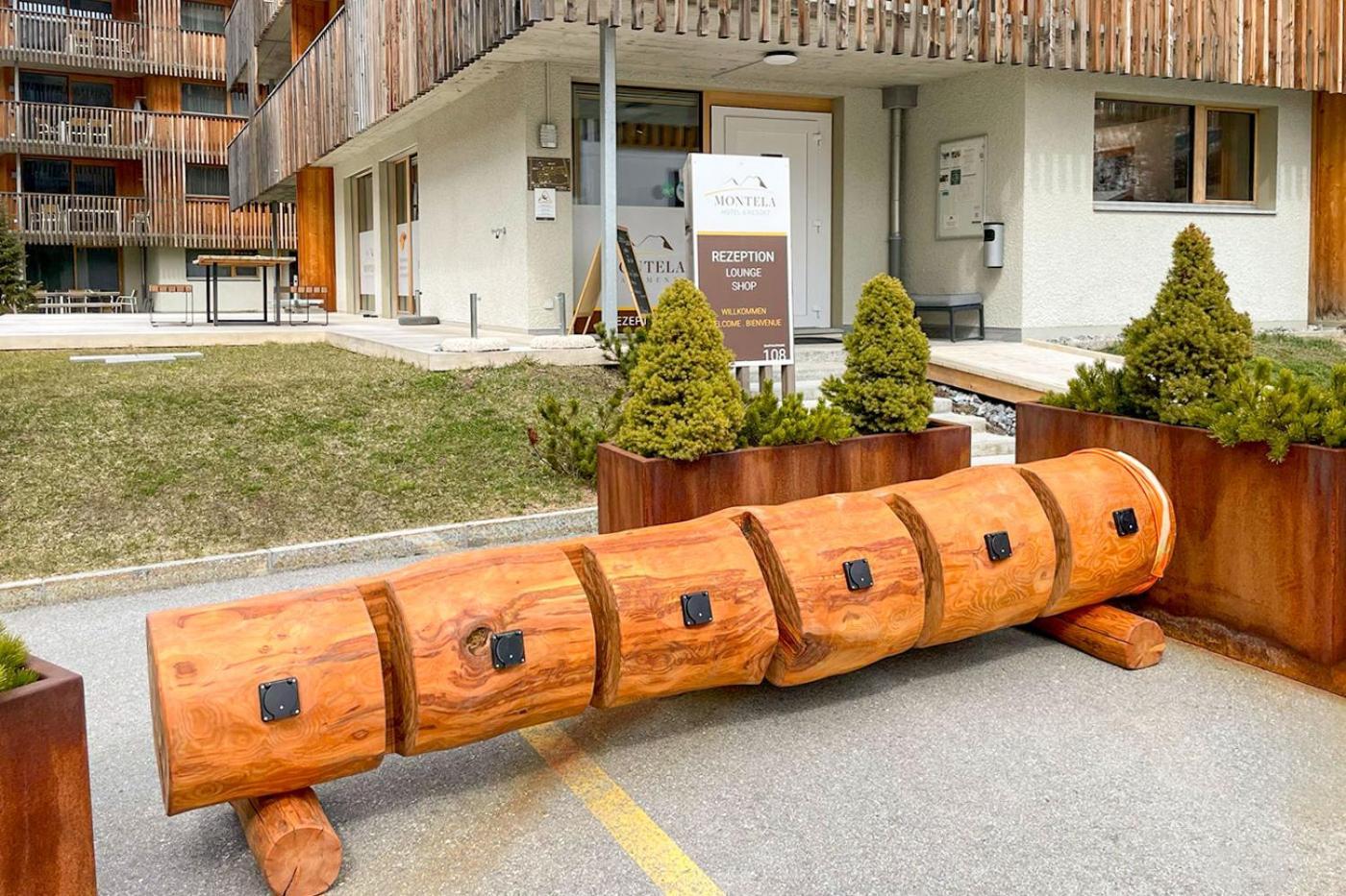 Montela Hotel & Resort - Casa Antares Saas-Grund Bagian luar foto
